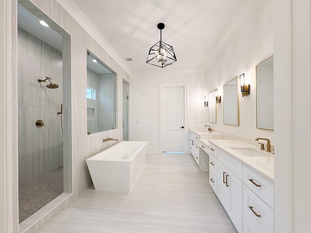 1310 Rumson Lane