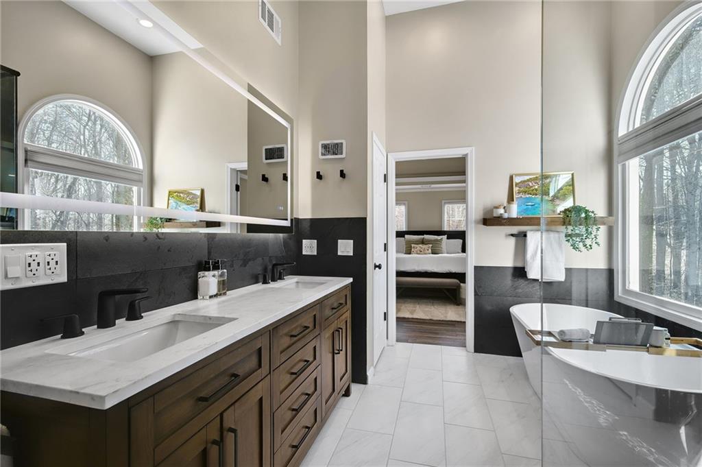 3751 High Gables W