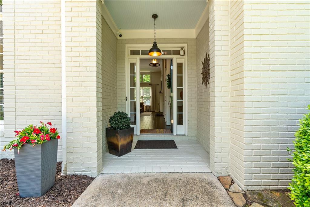 410 Longwood Lane