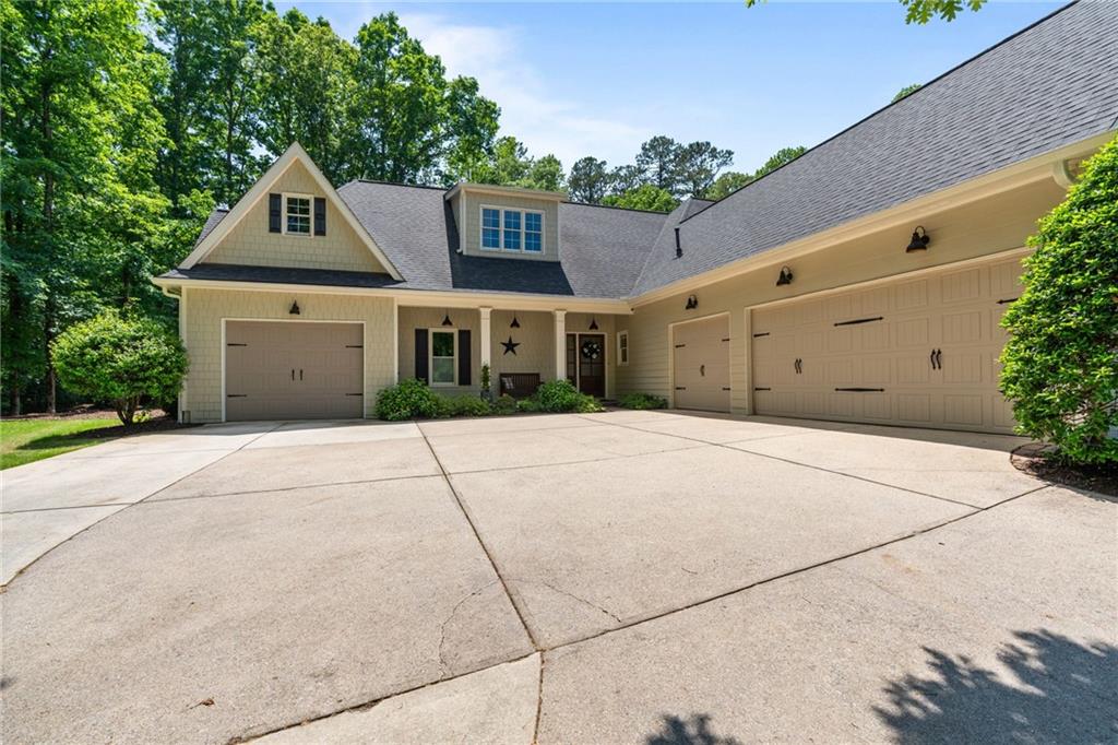 410 Longwood Lane