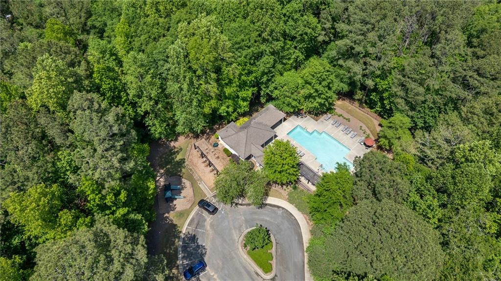 410 Longwood Lane