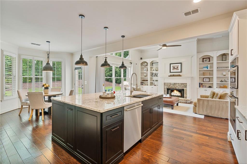 410 Longwood Lane
