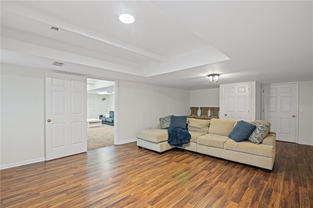 640 Windwalk Drive