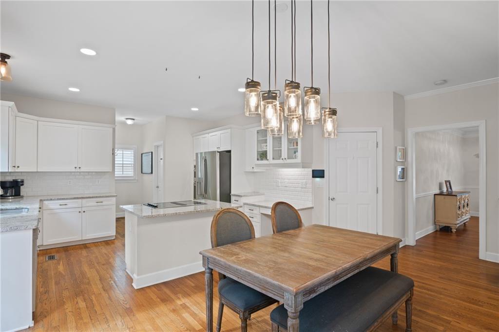 640 Windwalk Drive