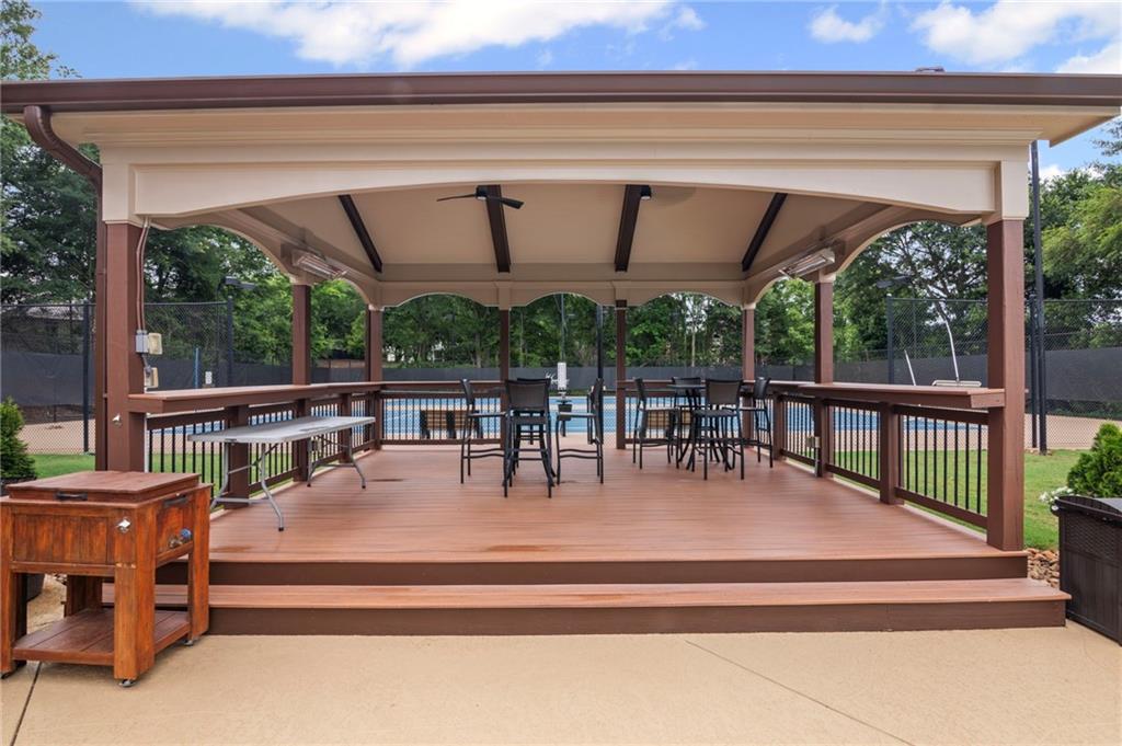 640 Windwalk Drive