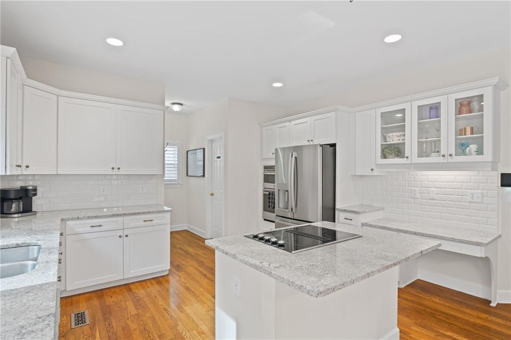 640 Windwalk Drive