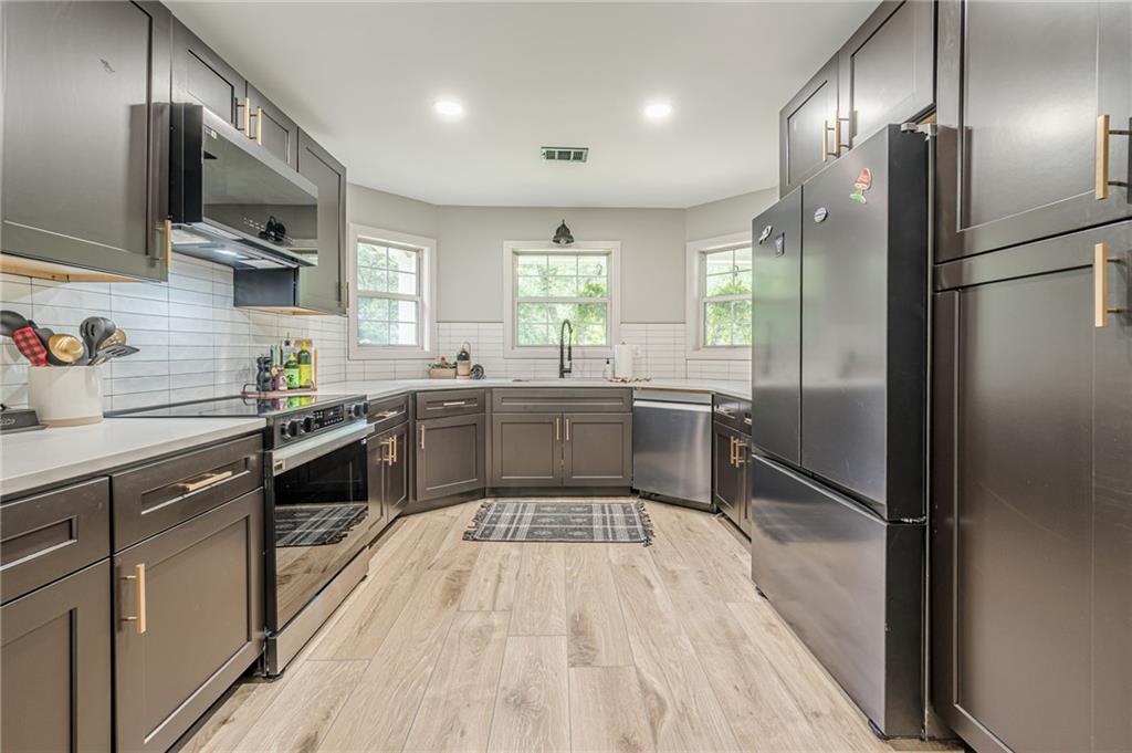 7820 Silversmith Drive