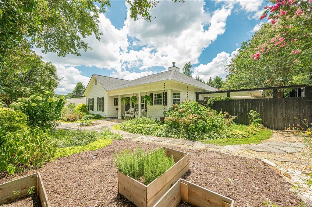7820 Silversmith Drive