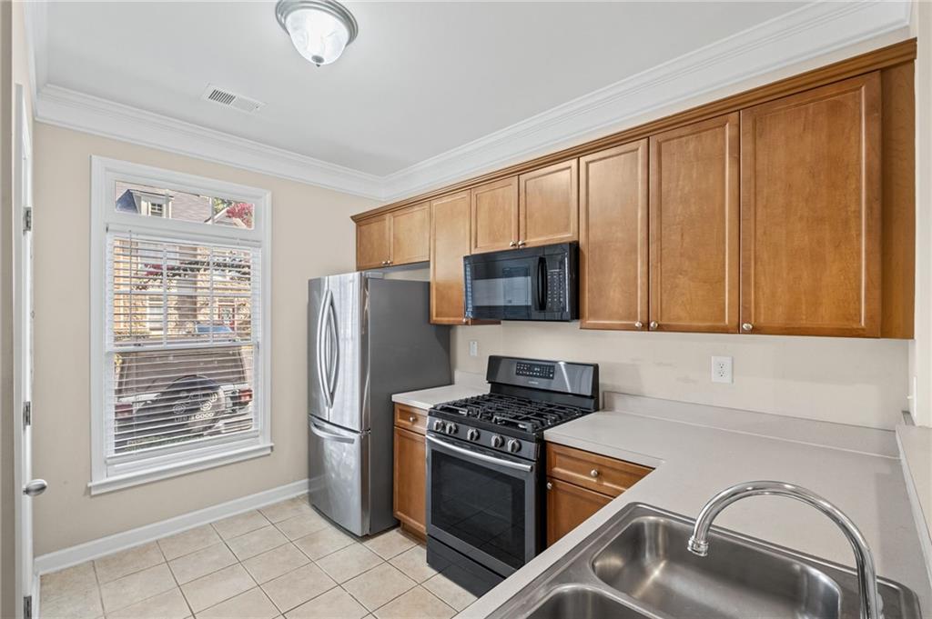 1225 Harris Commons Place