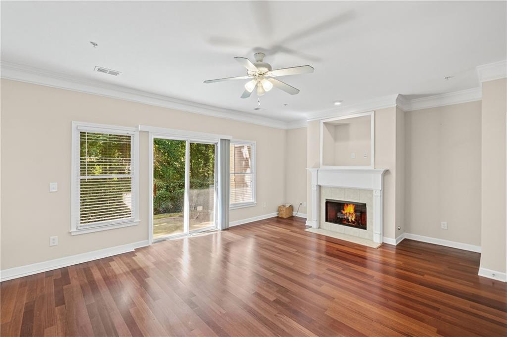 1225 Harris Commons Place