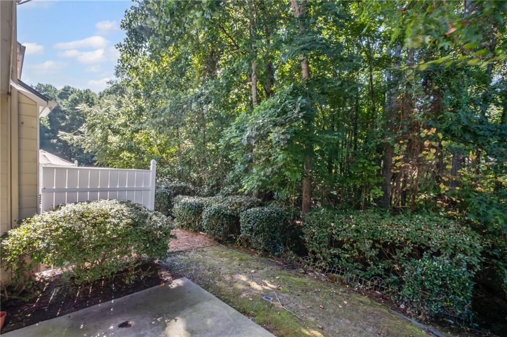 1225 Harris Commons Place