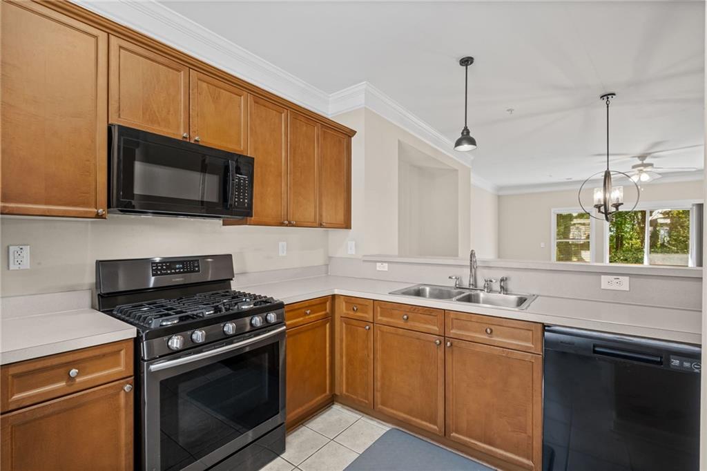 1225 Harris Commons Place