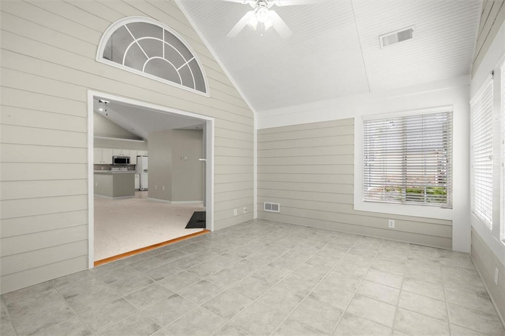 406 Sweet Apple Circle