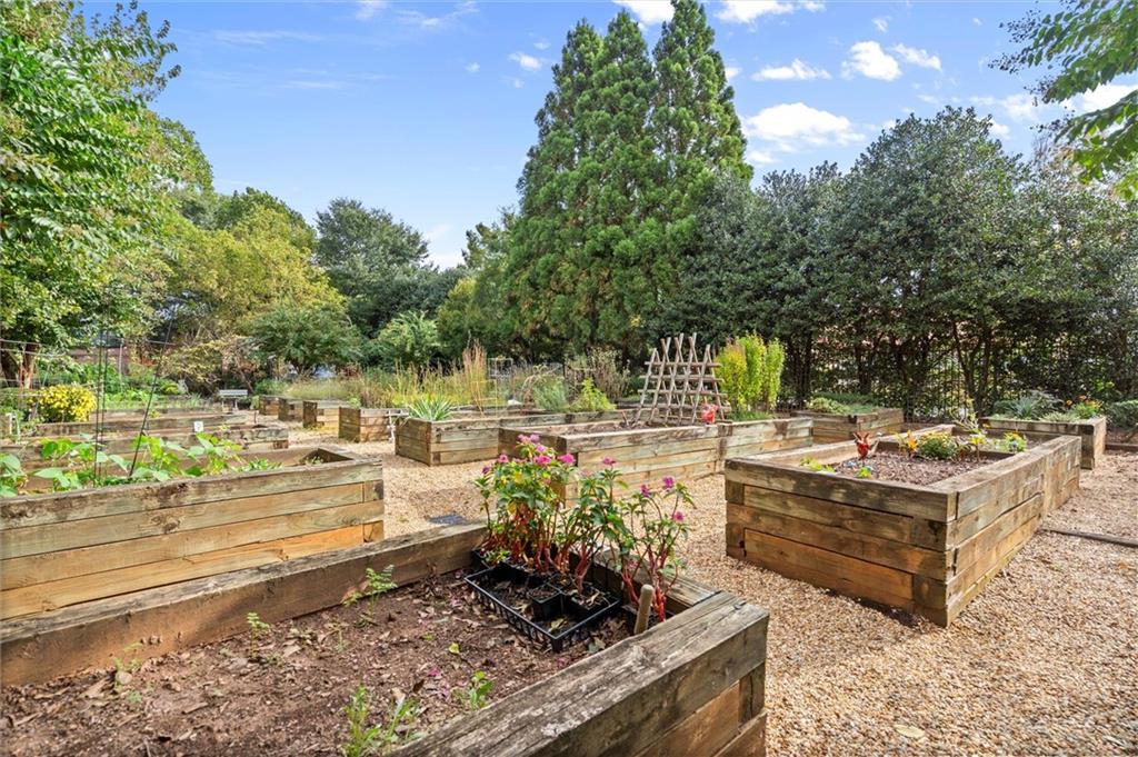 406 Sweet Apple Circle