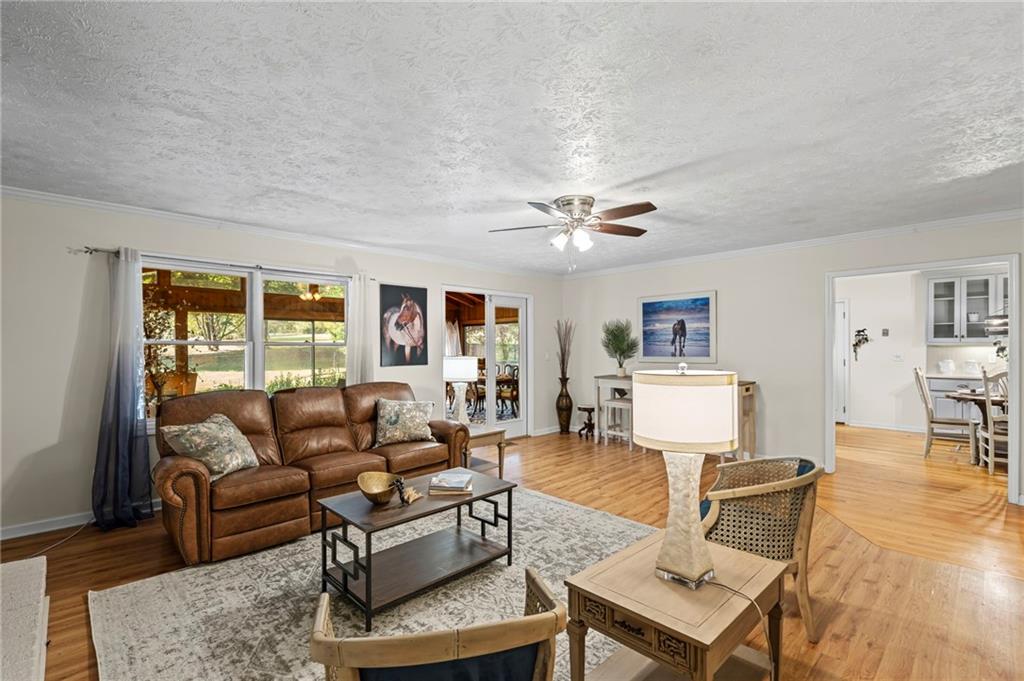 100 Knollwood Lane