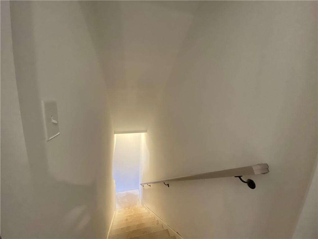 175 Foxhill Drive