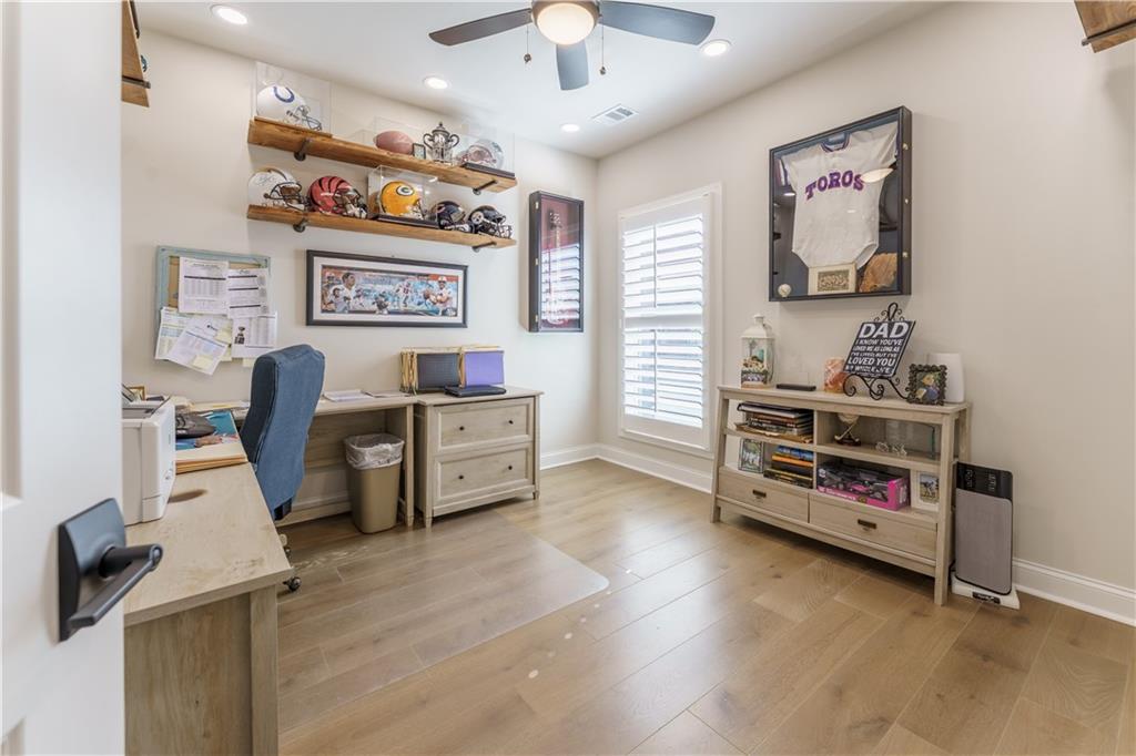 225 Briscoe Way