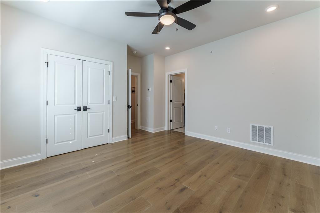 225 Briscoe Way