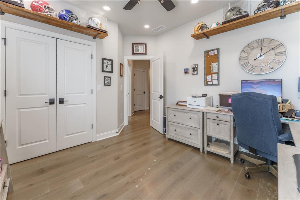 225 Briscoe Way