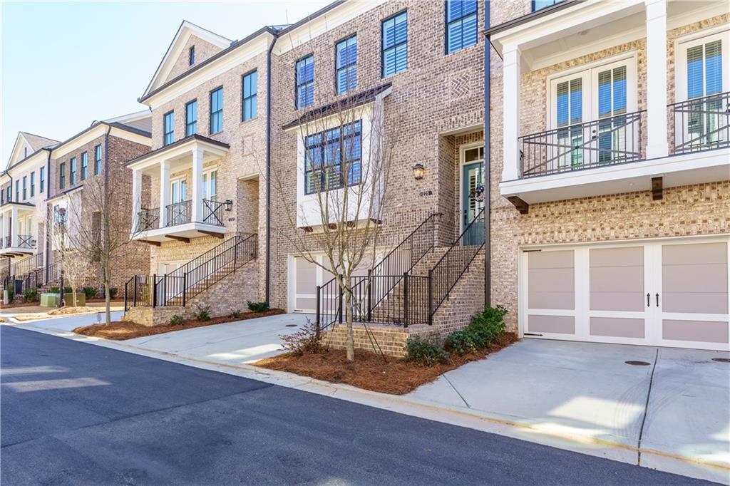 225 Briscoe Way