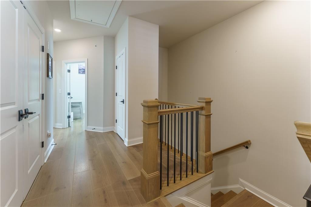 225 Briscoe Way