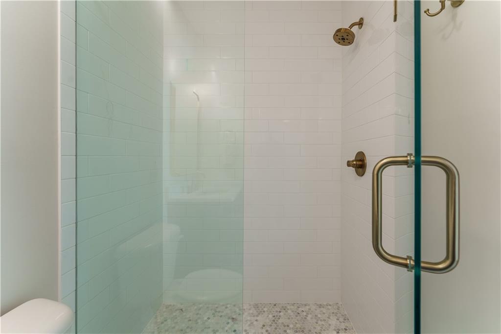 225 Briscoe Way