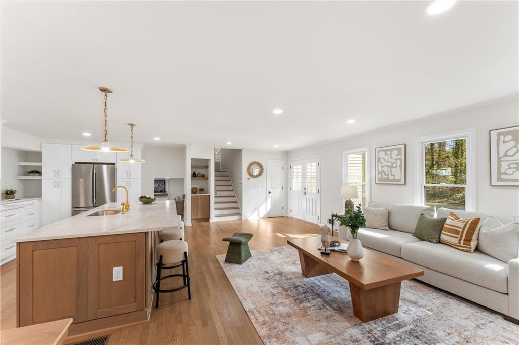1963 Benthill Drive