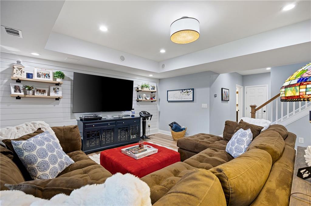 204 Golden Bell Way