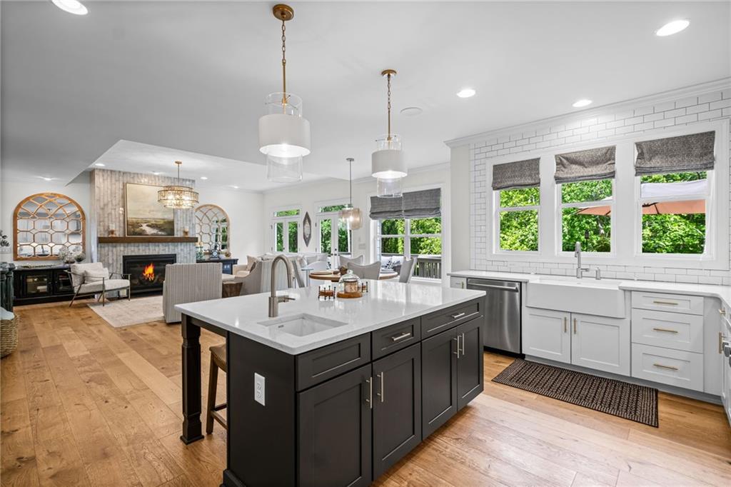 126 White Oak