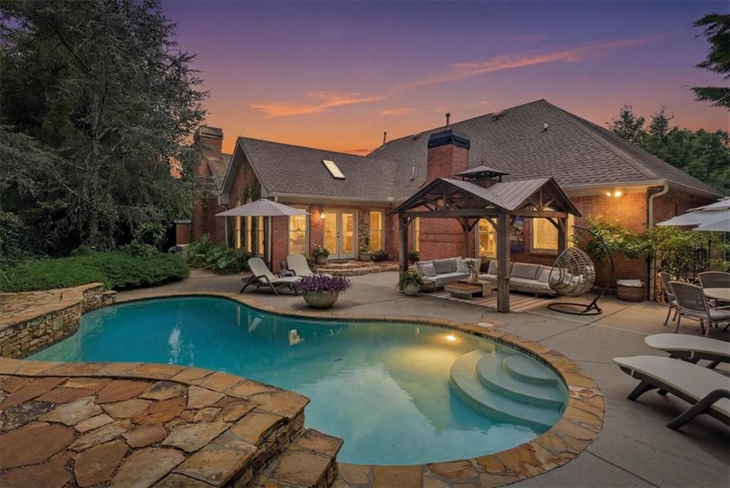 4900 Walnut Grove
