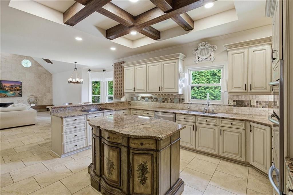 4900 Walnut Grove