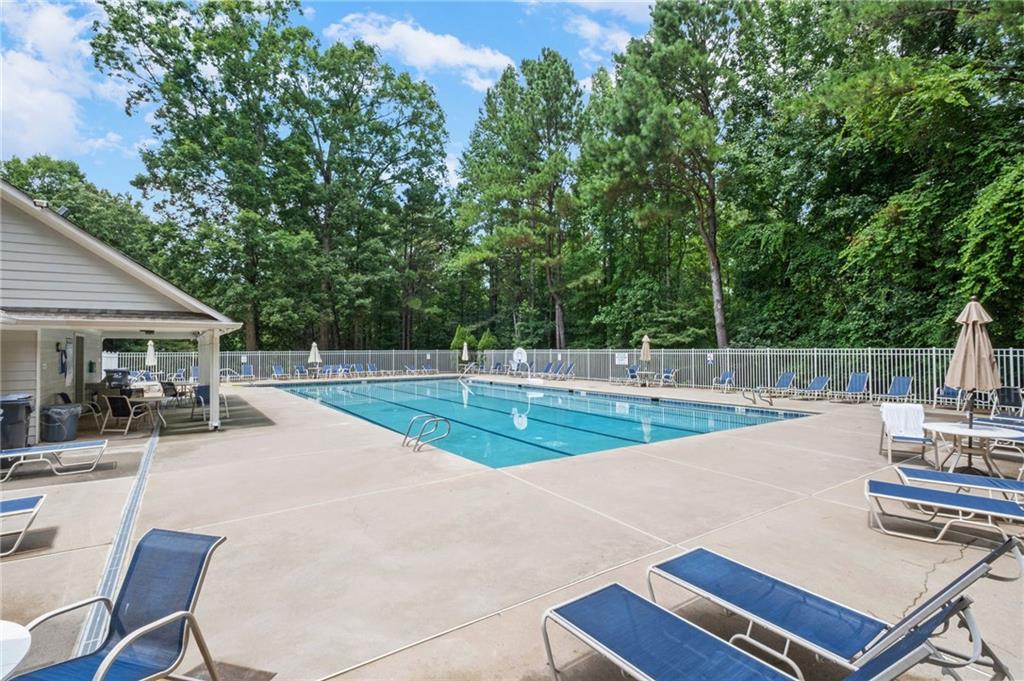 2300 Northwood Drive