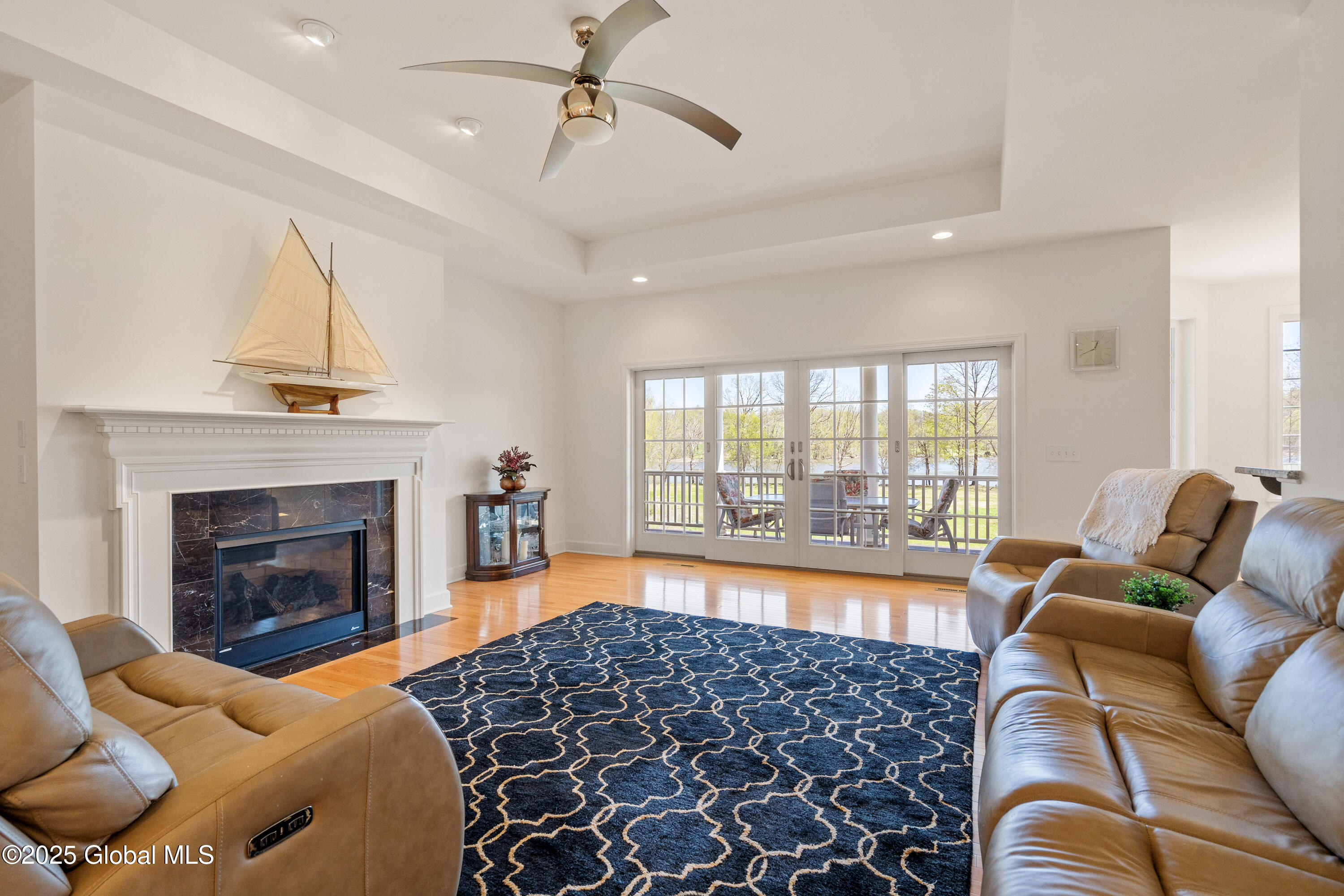 3 Riverside Court