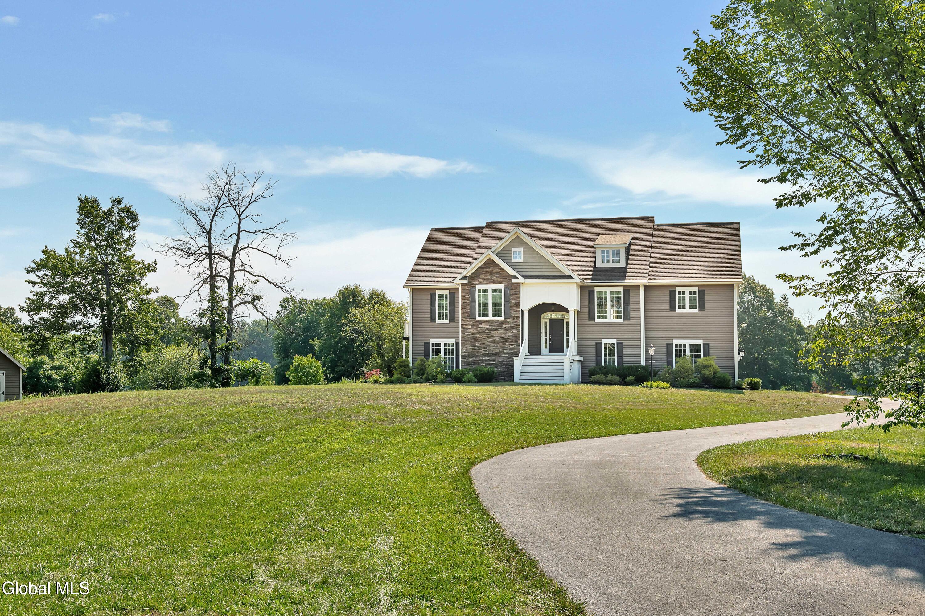 3 Riverside Court