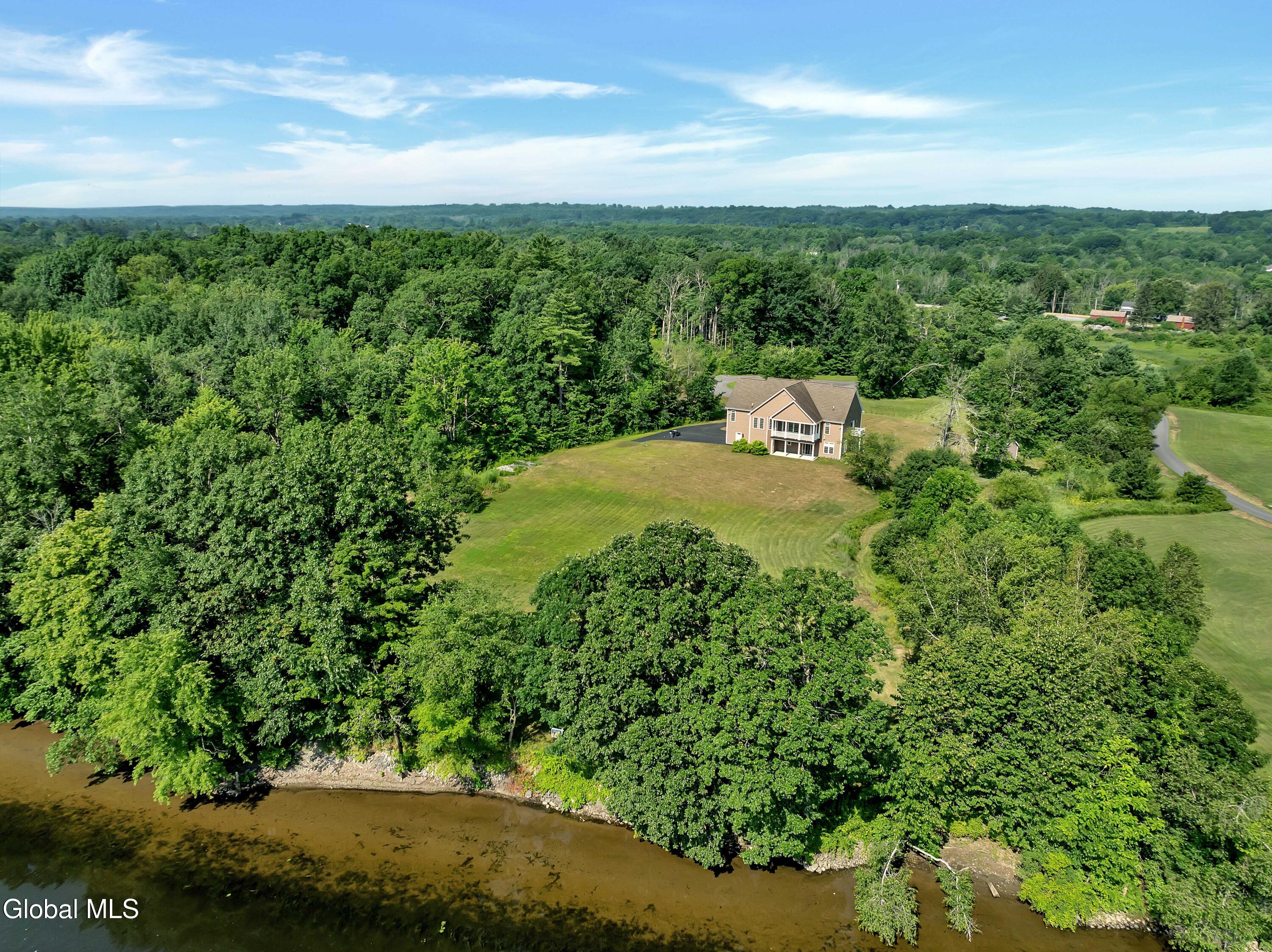 3 Riverside Court