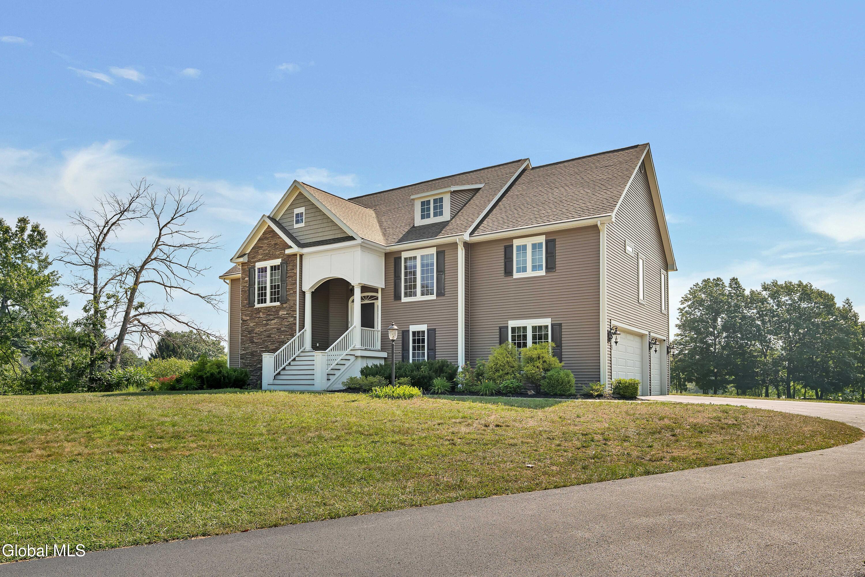 3 Riverside Court