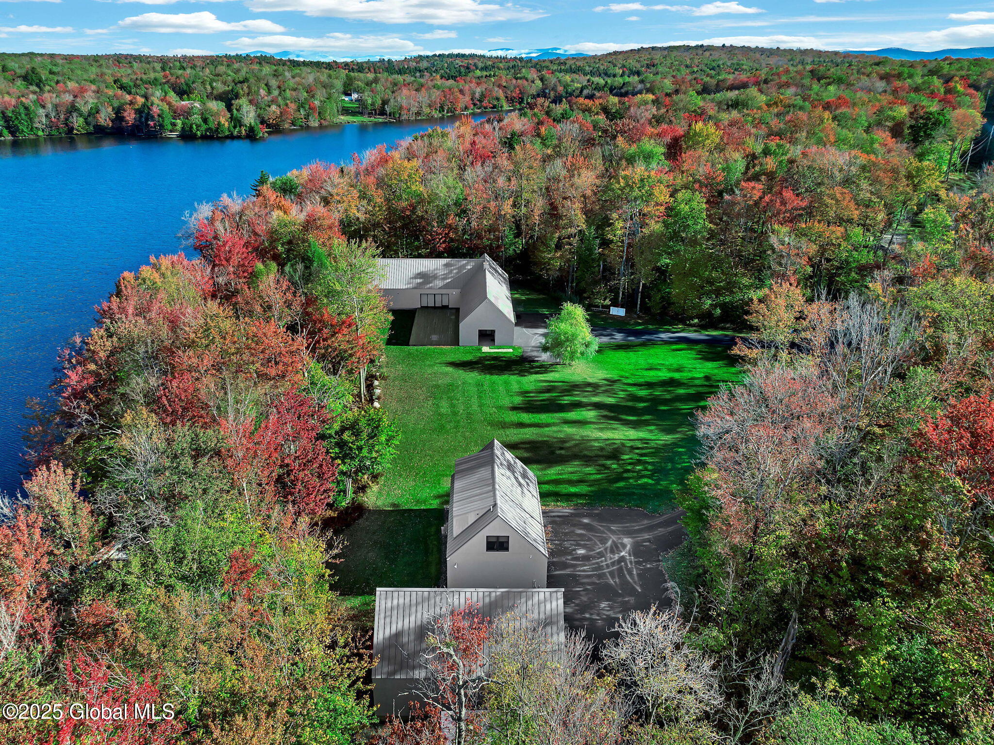 500 Pond View Road
