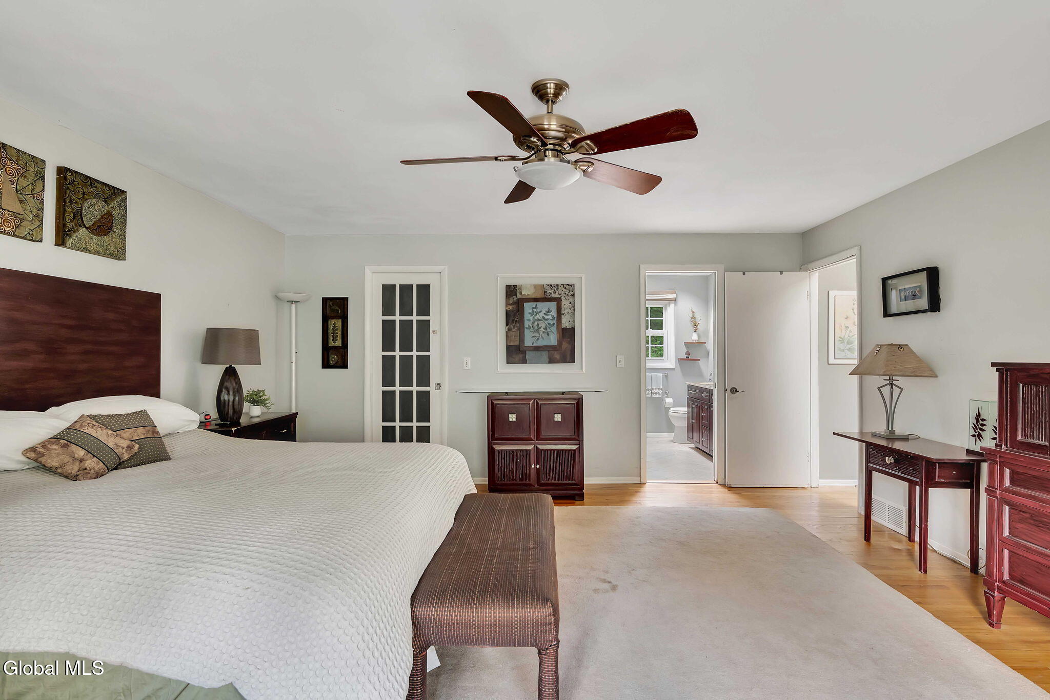 16 Huntwood Drive
