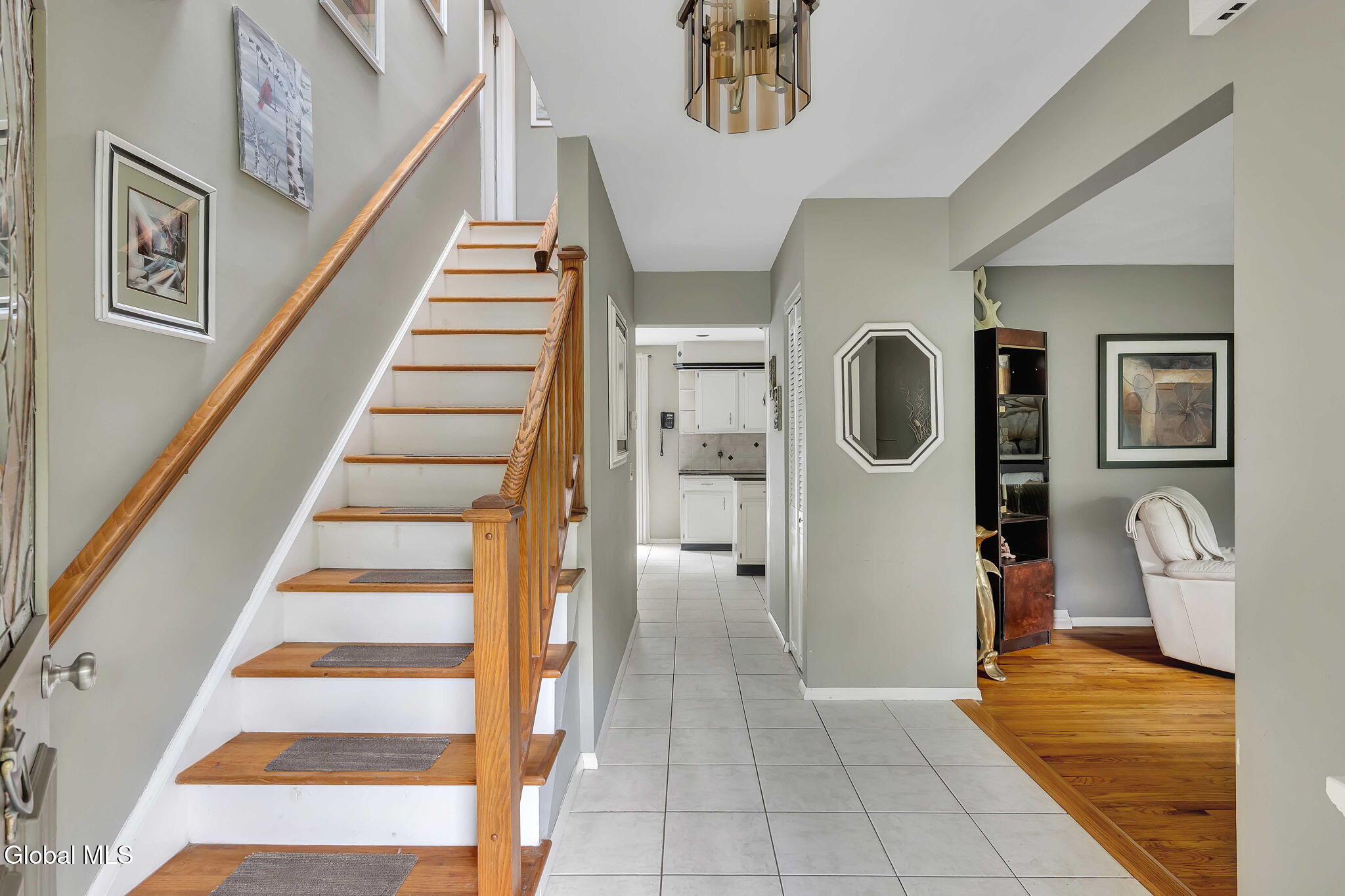 16 Huntwood Drive
