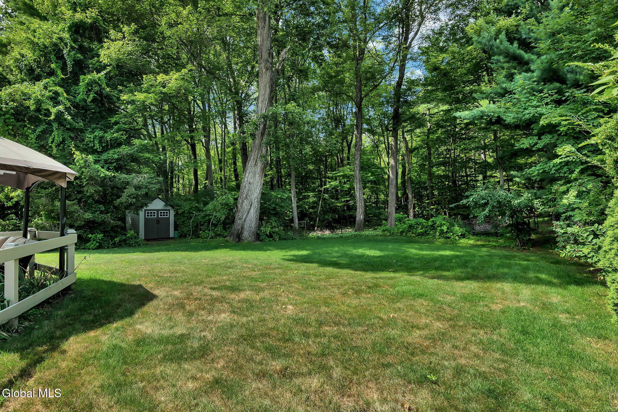 16 Huntwood Drive