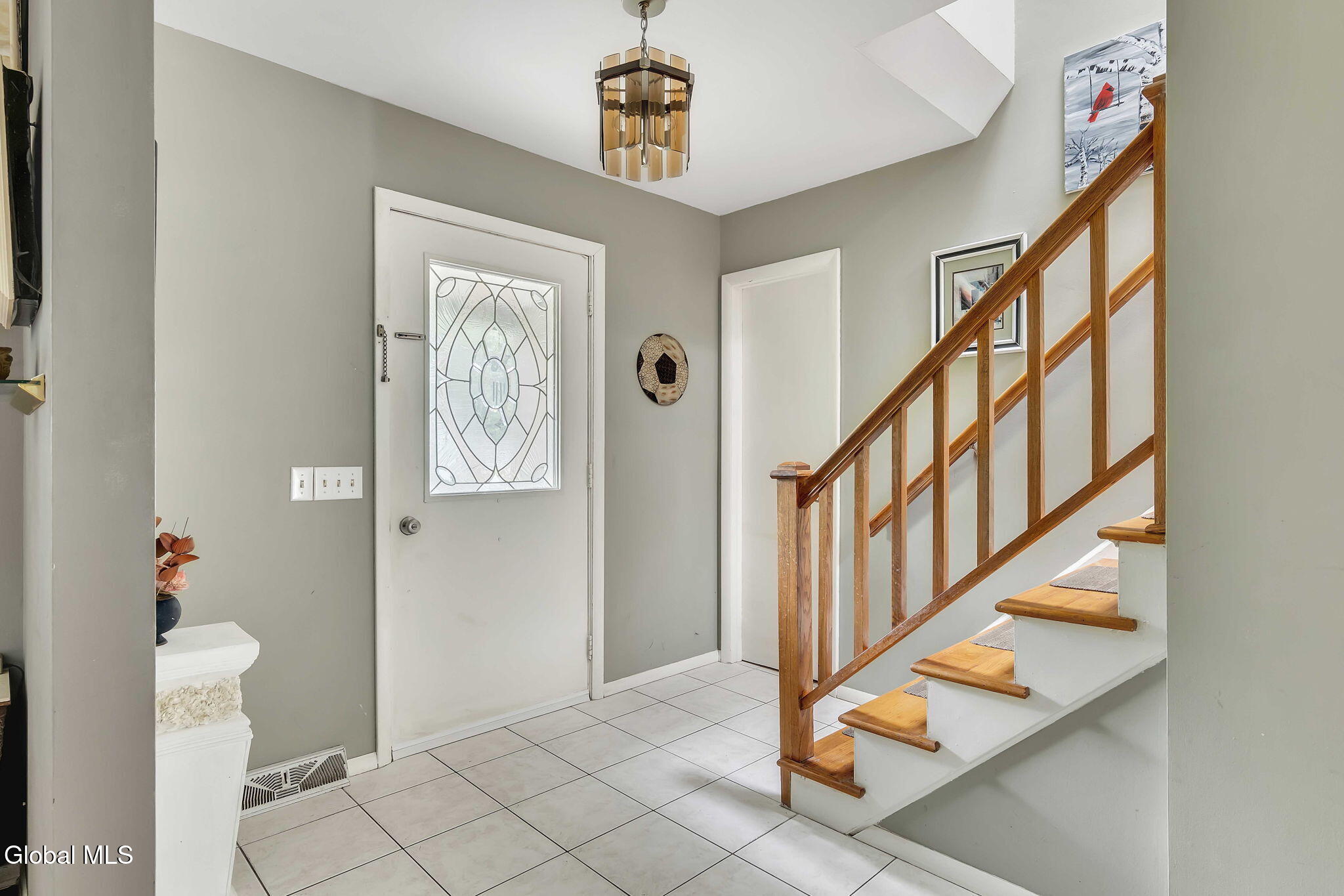 16 Huntwood Drive