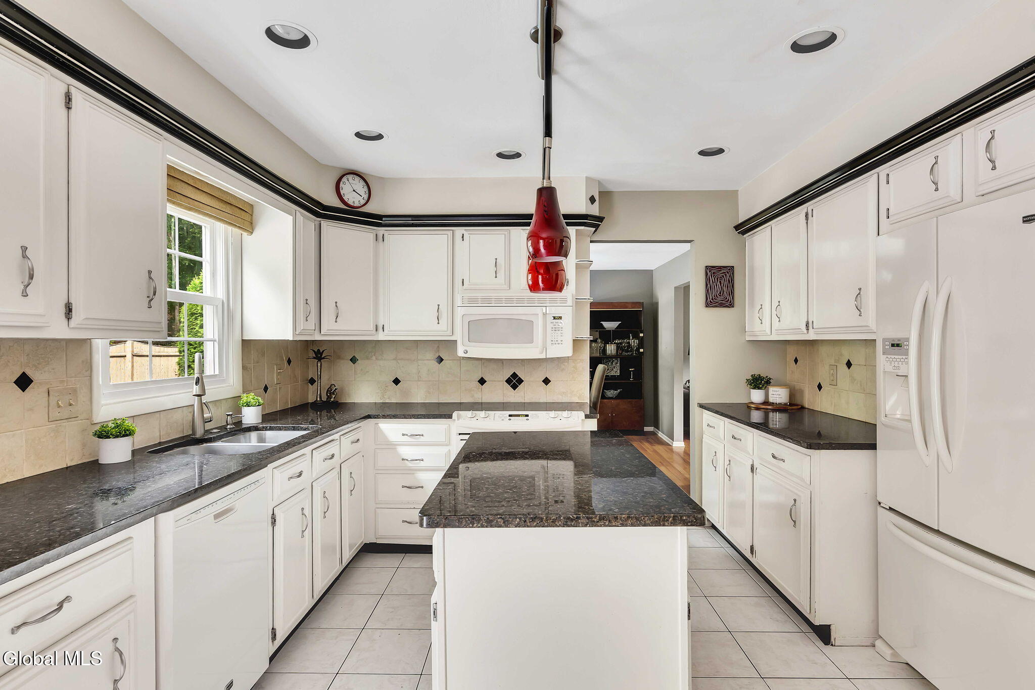 16 Huntwood Drive