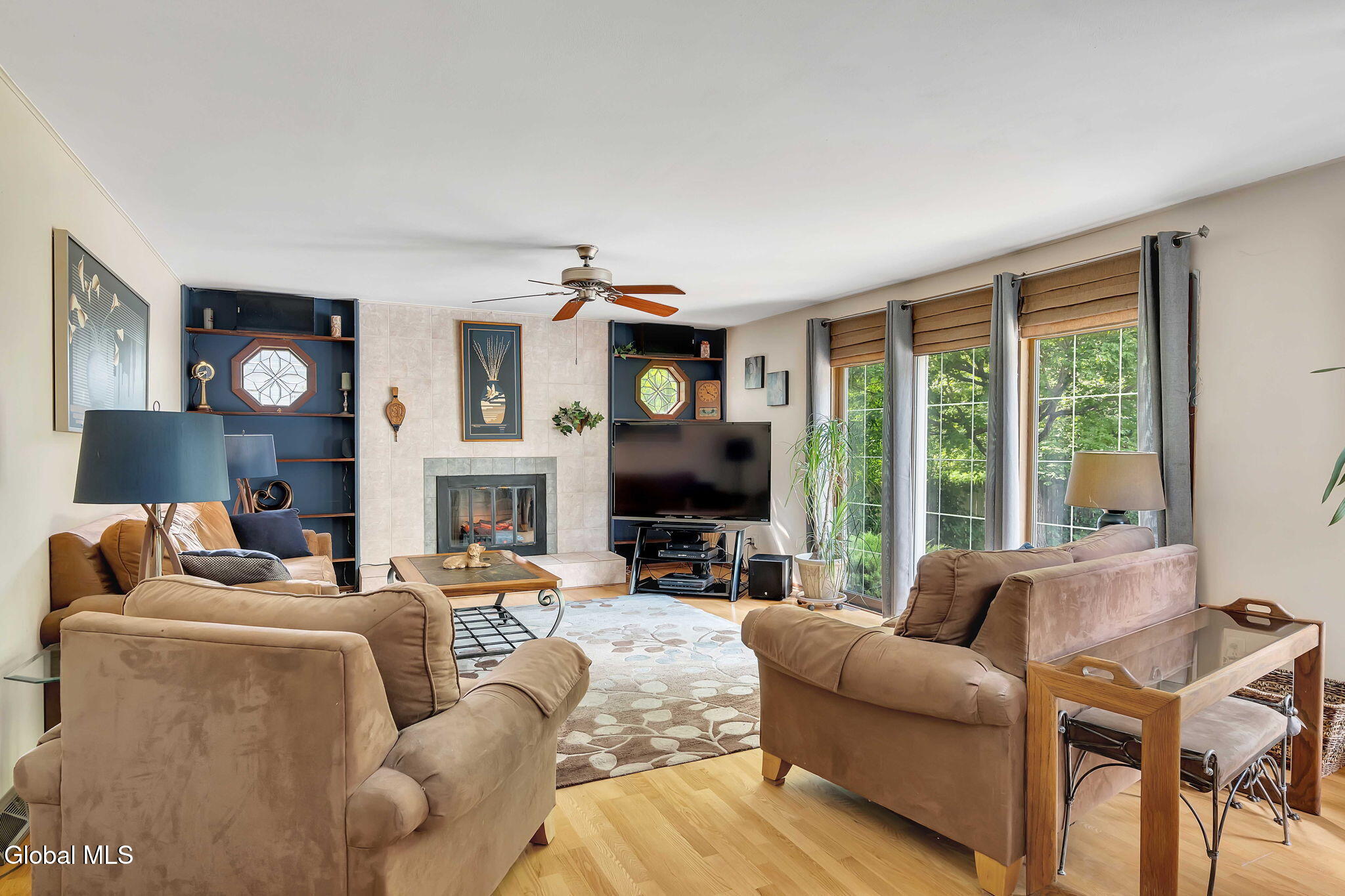 16 Huntwood Drive