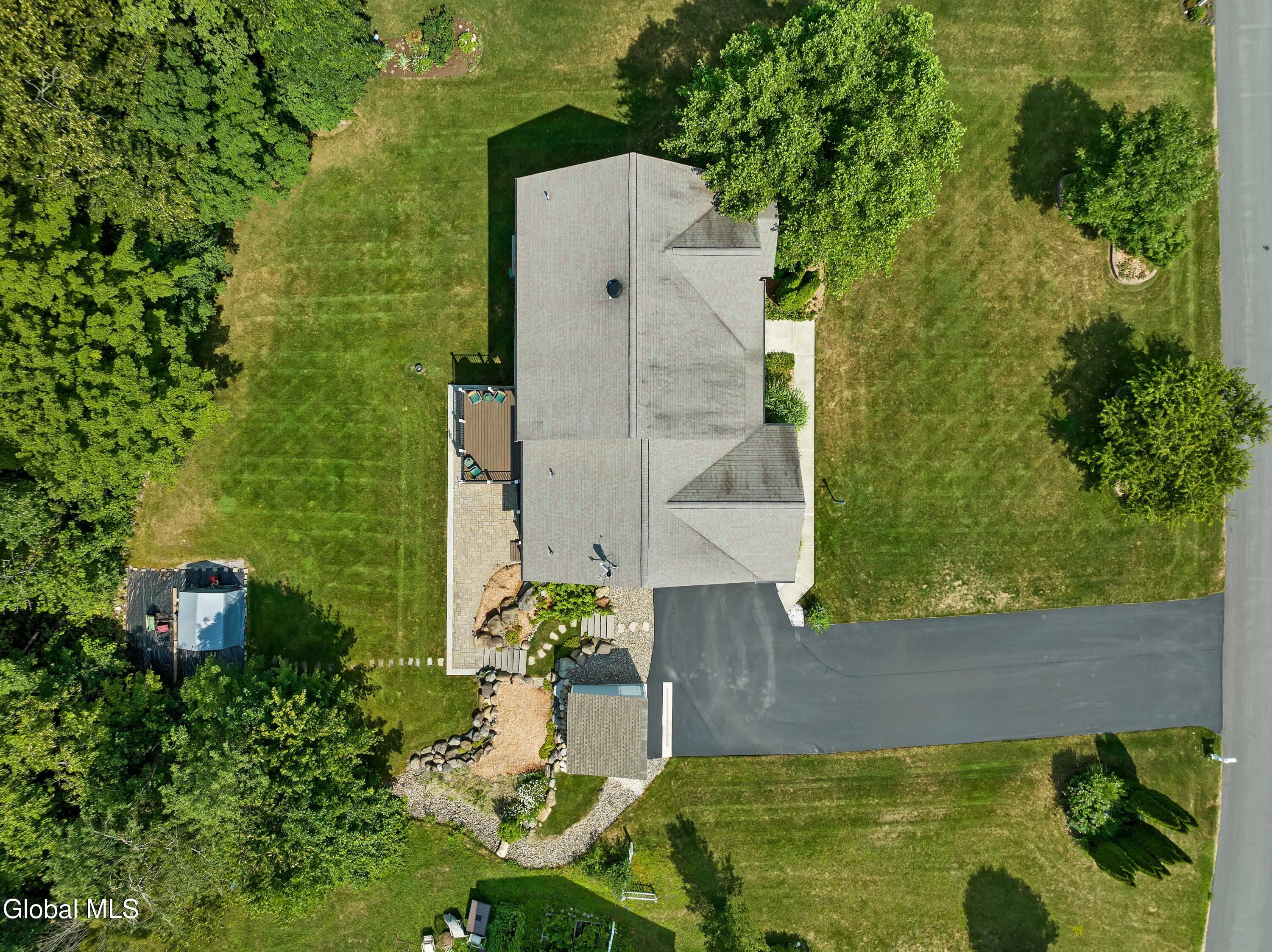 15 Lancaster Court