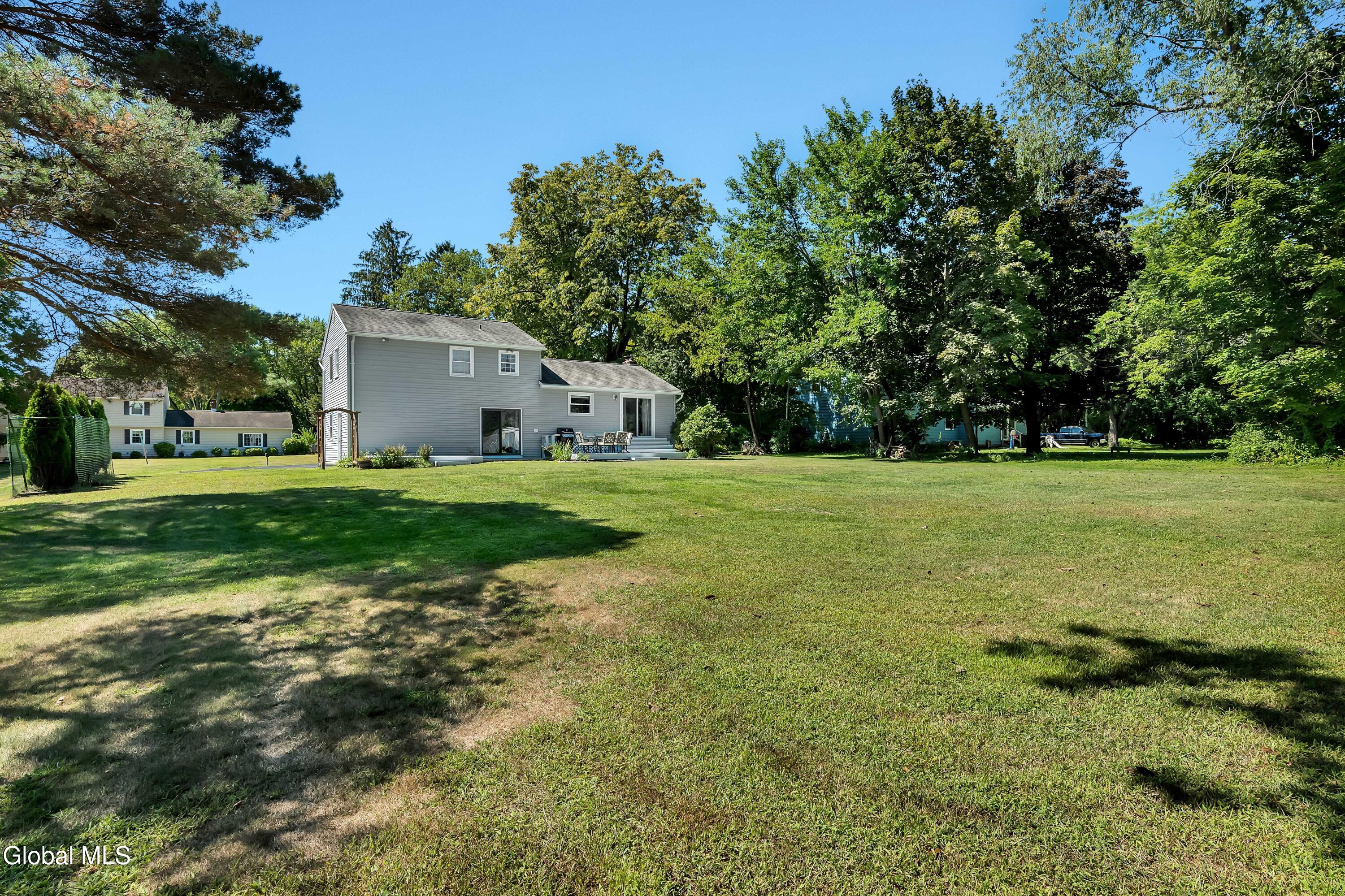 3 Arcadian Drive