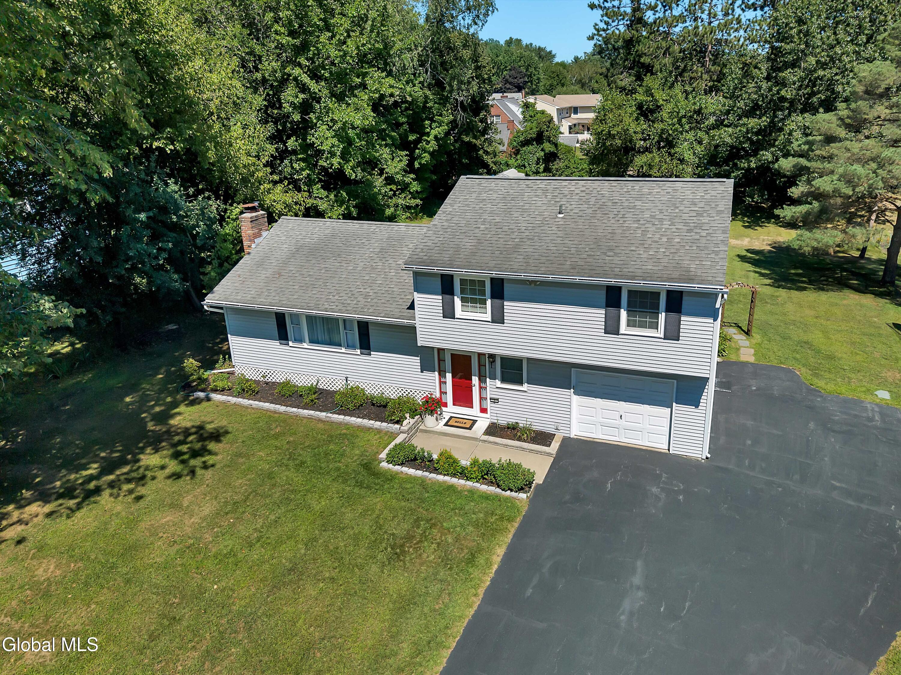 3 Arcadian Drive