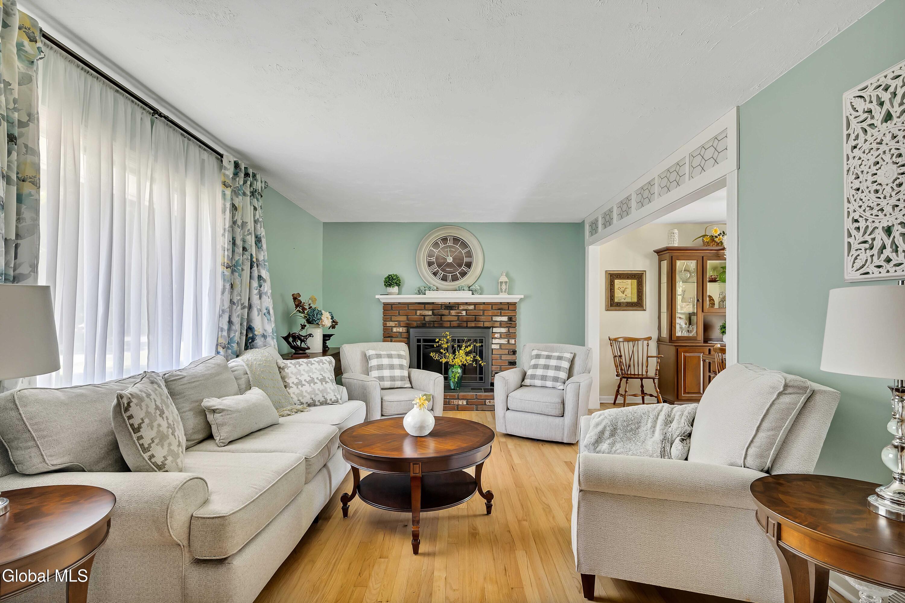 3 Arcadian Drive