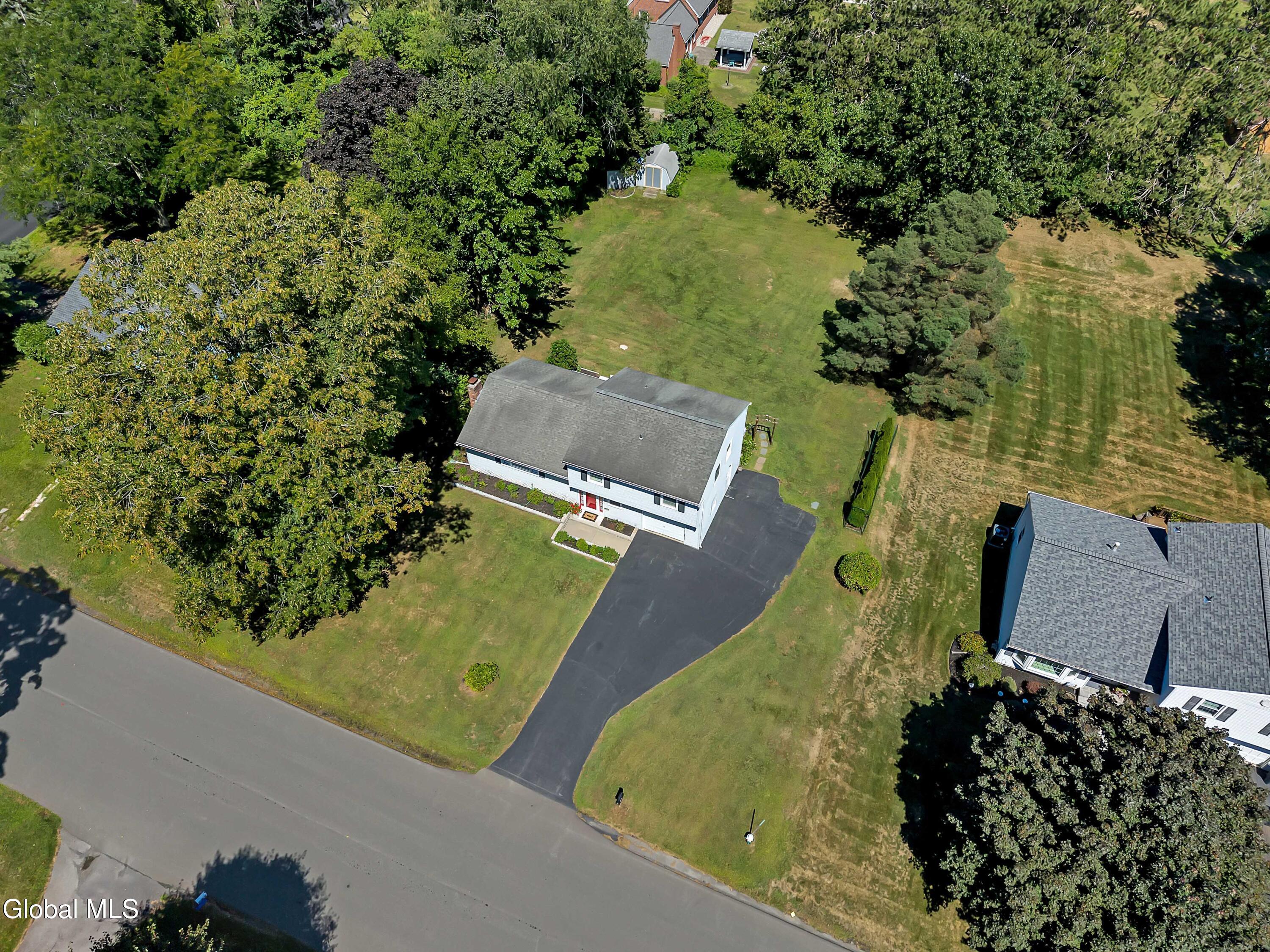 3 Arcadian Drive