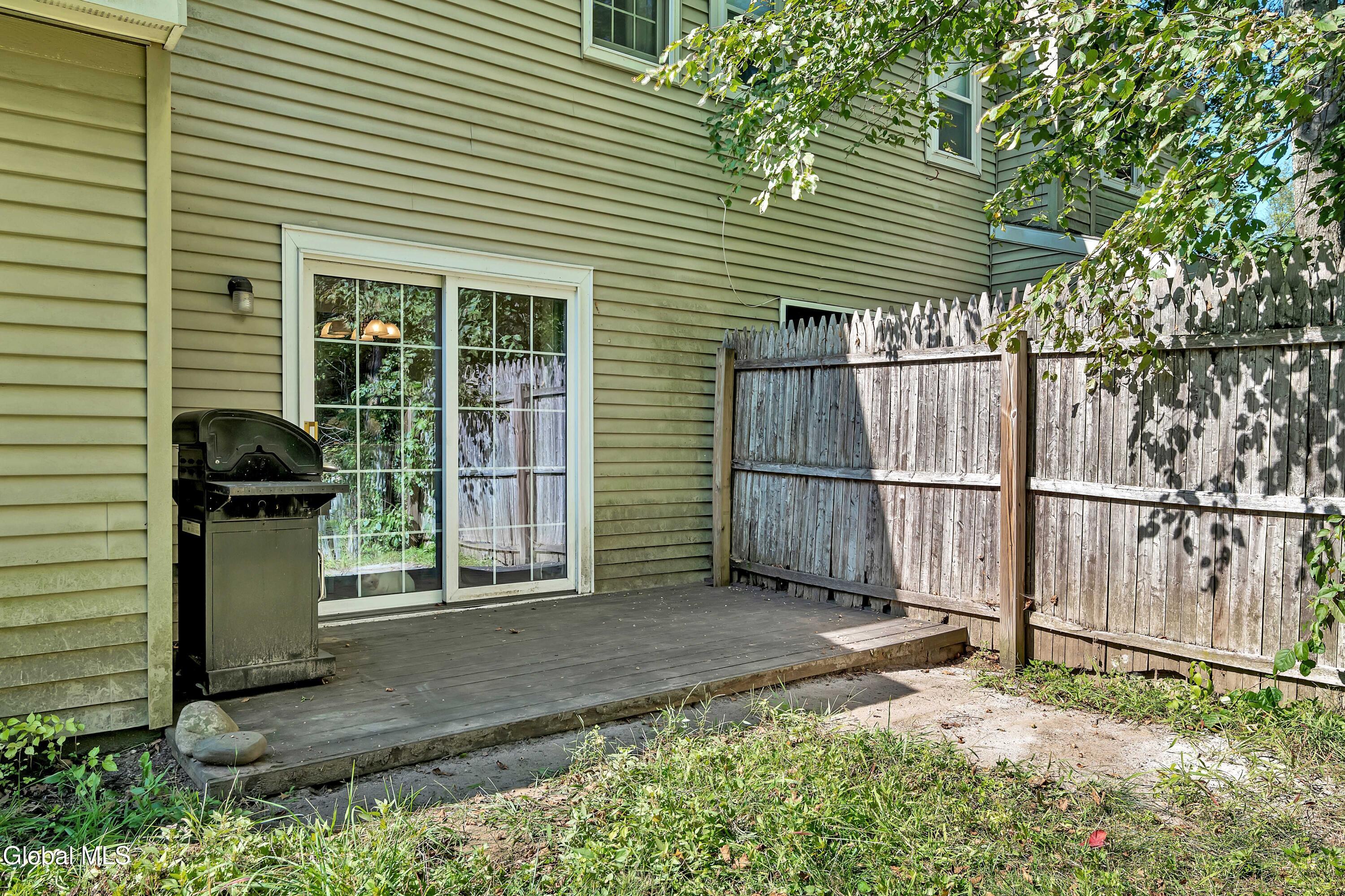 28 Willard Drive