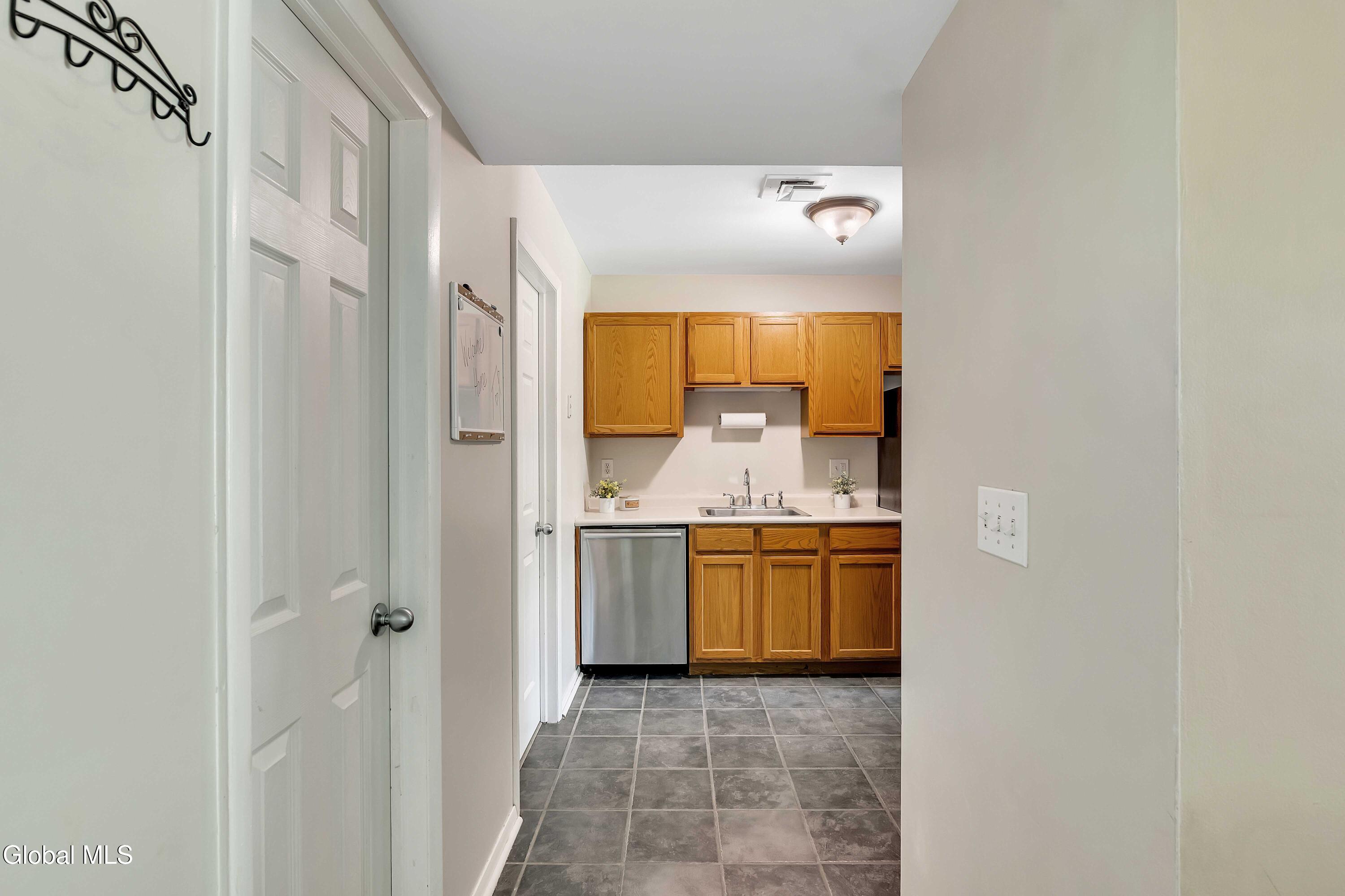 28 Willard Drive